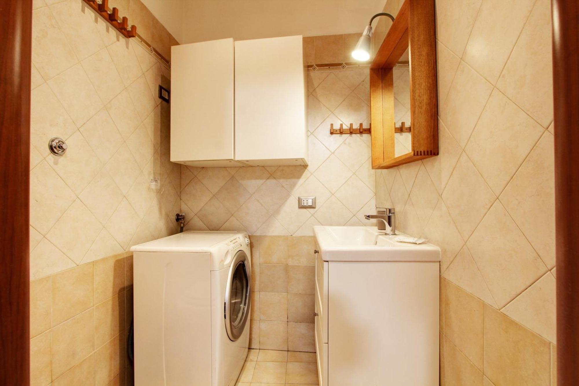 San Lorenzo Elegante Loft Apartment Rom